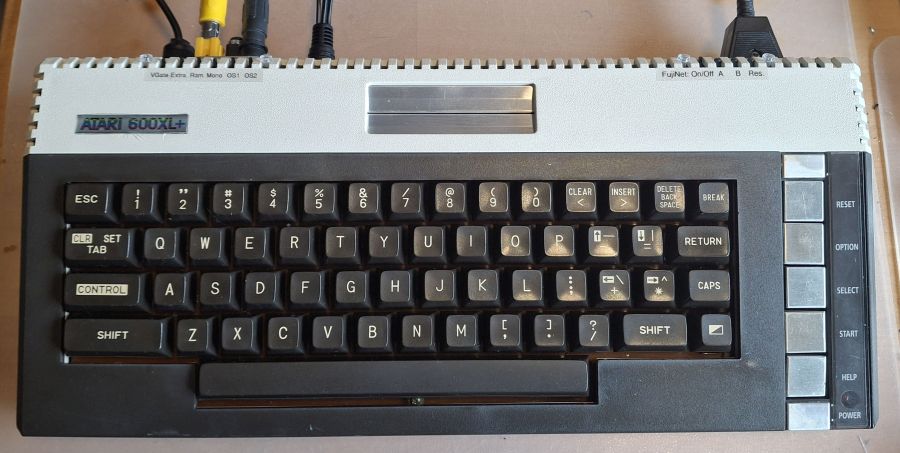 600XL+_KeyConStrip_2.jpg